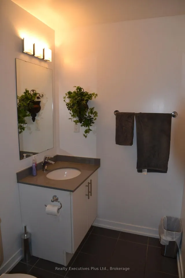 Additional image 20 of 1284 Guelph Line Unit 201