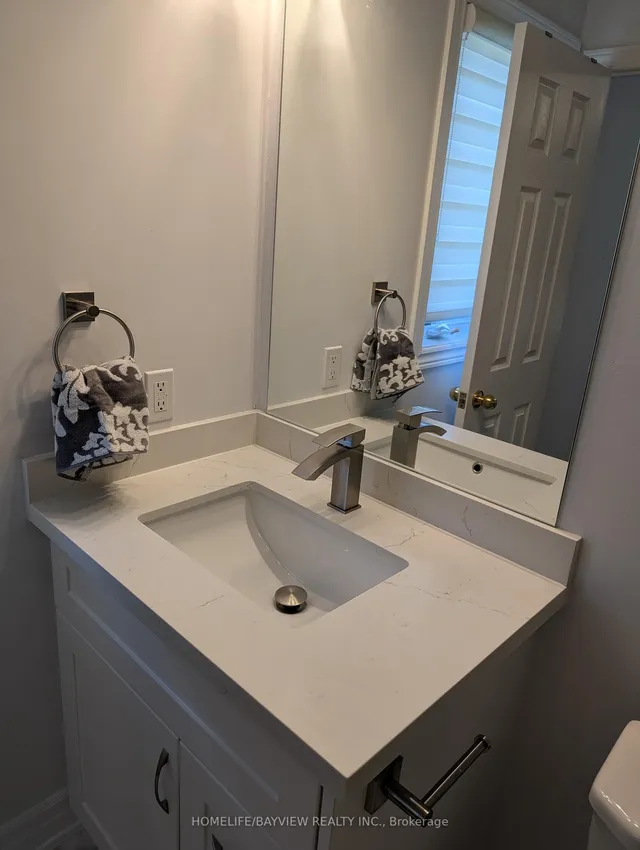 Additional image 22 of 32 Devonsleigh Dr