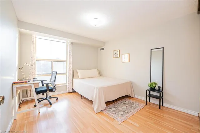 Additional image 31 of 18 Knightsbridge Rd Unit 304