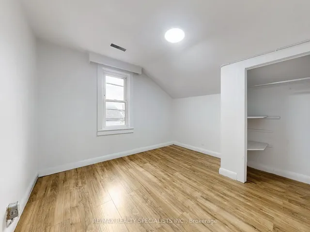 Additional image 26 of 18 Mary St