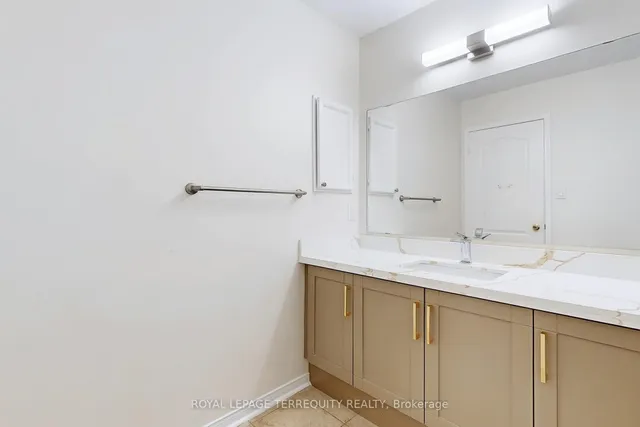 Additional image 34 of 54 Mistdale Cres