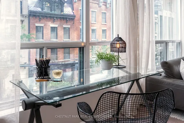 Additional image 25 of 92 King St Unit 305