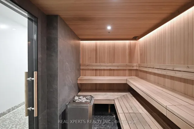 Additional image 22 of 81 Navy Wharf Crt Unit 901