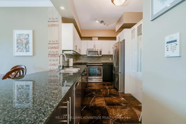 Additional image 10 of 28 William Carson Cres Unit PH22