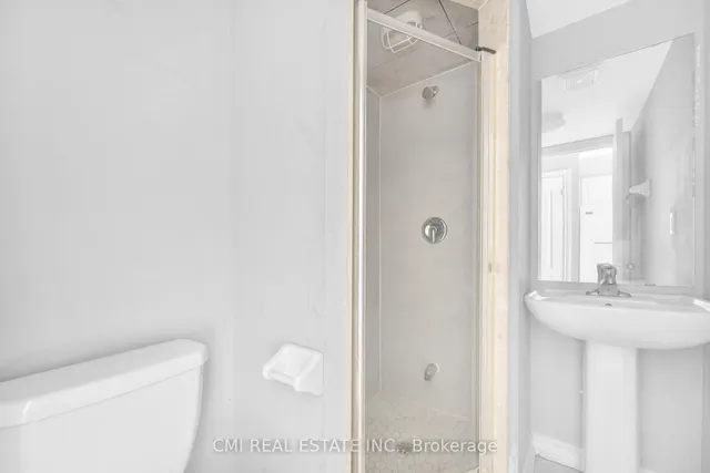 Additional image 26 of 21 Kayak Hts