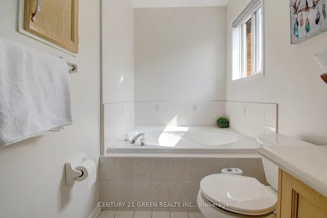 Additional image 32 of 26 Oatfield Rd