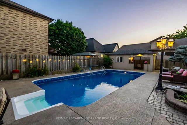 Additional image 47 of 18 Konstantine Crt