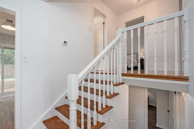 Additional image 14 of 406 Oakwood Dr