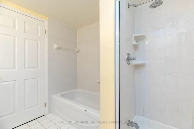 Additional image 23 of 18 Concorde Pl Unit 726