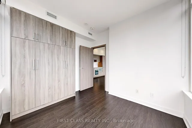 Additional image 20 of 19 Bathurst St Unit 3012