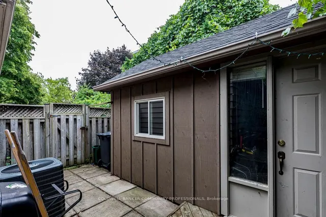 Additional image 38 of 2079 Maria St