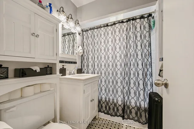 Additional image 31 of 19 Dover Dr