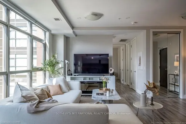 Additional image 12 of 118 King St Unit 716