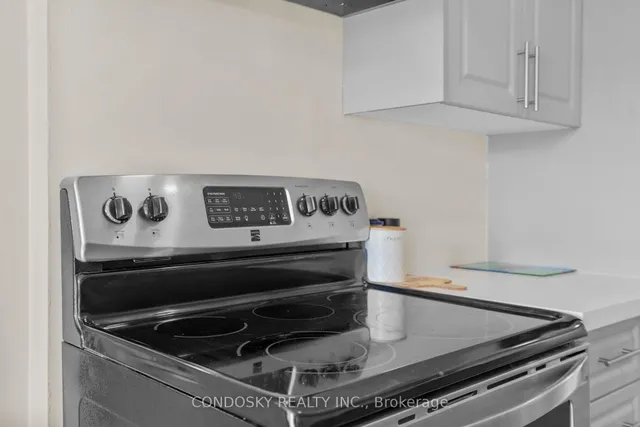 Additional image 10 of 42 Village Crt