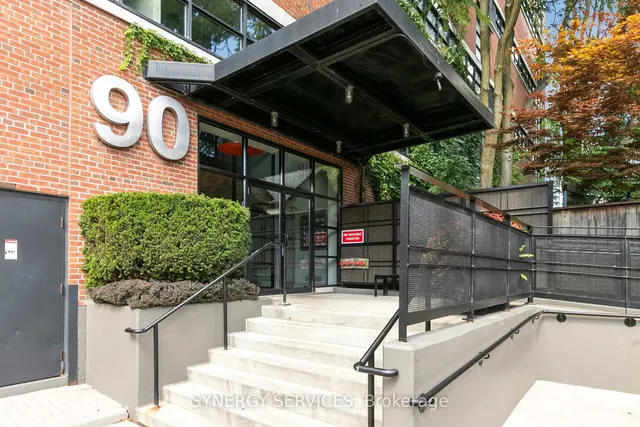 90 Sumach St Unit 619