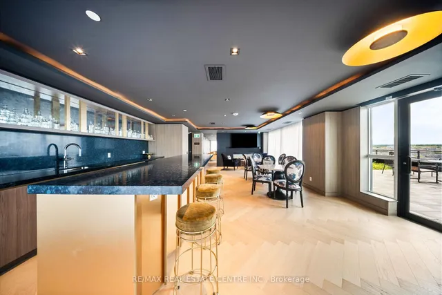 Additional image 24 of 405 Dundas St Unit 813