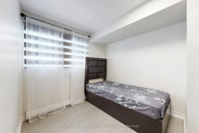 Additional image 13 of 17 Gladstone Sq