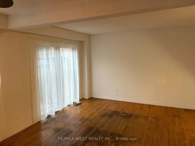 Additional image 11 of 346 Fleetwood Cres