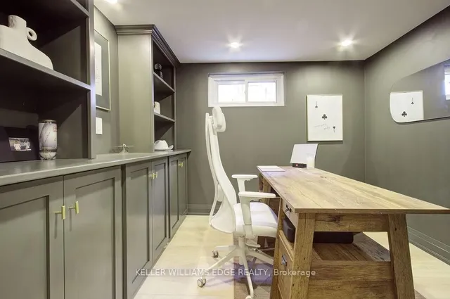 Additional image 16 of 197 East 43rd St