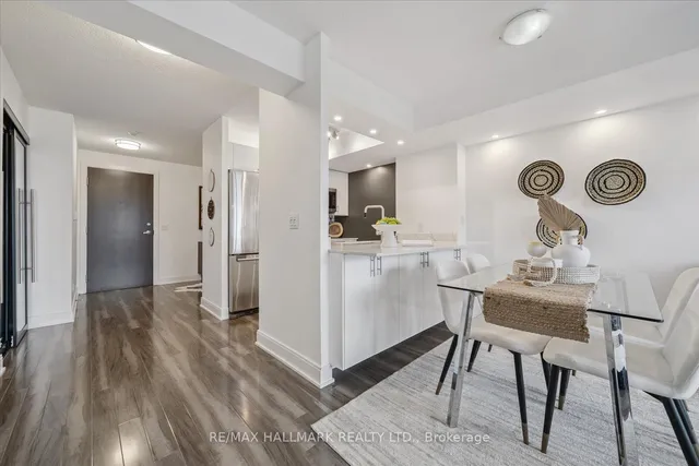 Additional image 2 of 125 Village Green Sq Unit 3006