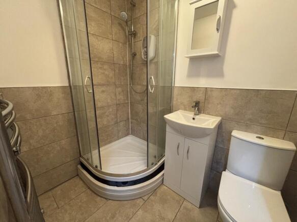 Additional image 5 of Broadlake Close, London Colney, AL2