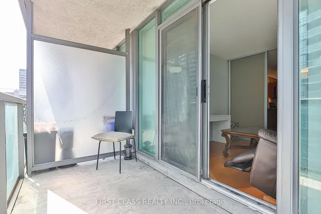 Additional image 28 of 51 Lower Simcoe St Unit 1202