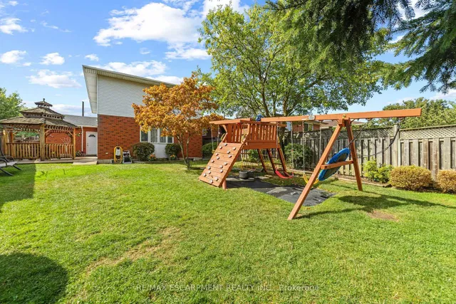 Additional image 36 of 47 Leaway Ave