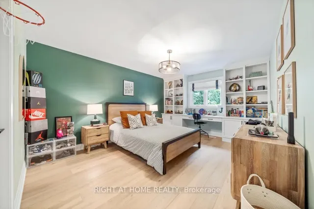 Additional image 26 of 89 Lloyminn Ave