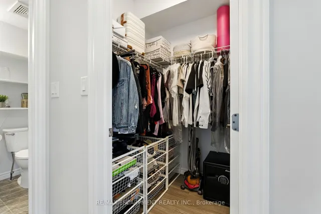 Additional image 26 of 2605 BINBROOK Rd Unit 211