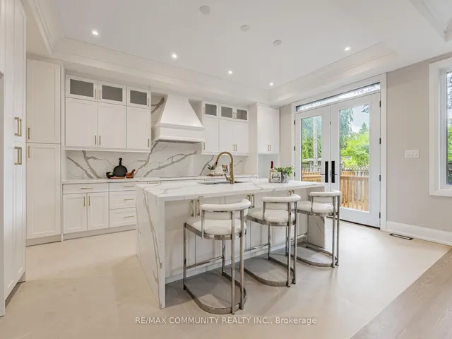 Additional image 11 of 37 Sugarbush Sq