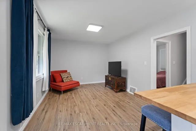 Additional image 11 of 197 East 12th St