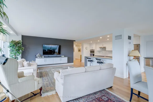 Additional image 22 of 2045 Lake Shore Blvd Unit 2410