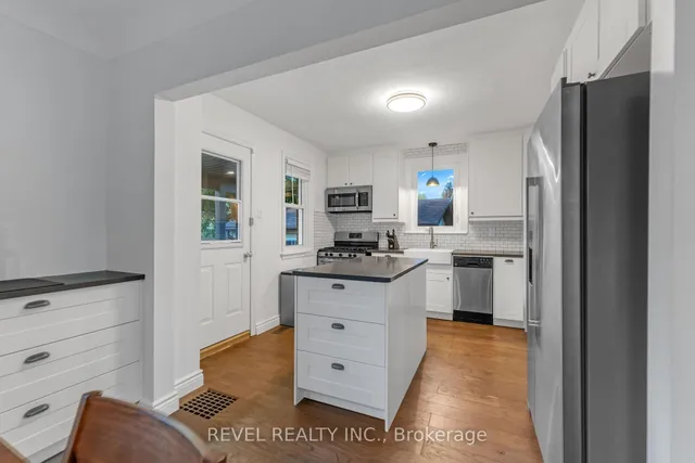 Additional image 13 of 680 Woodburn Rd