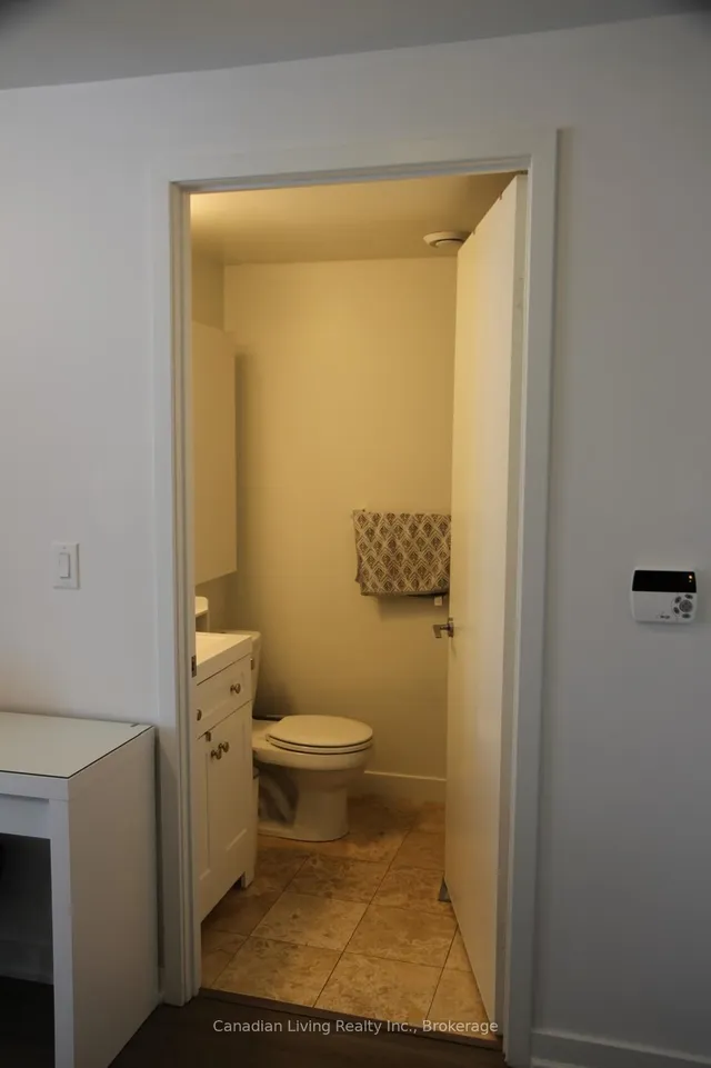 Additional image 16 of 12 York St Unit 5501