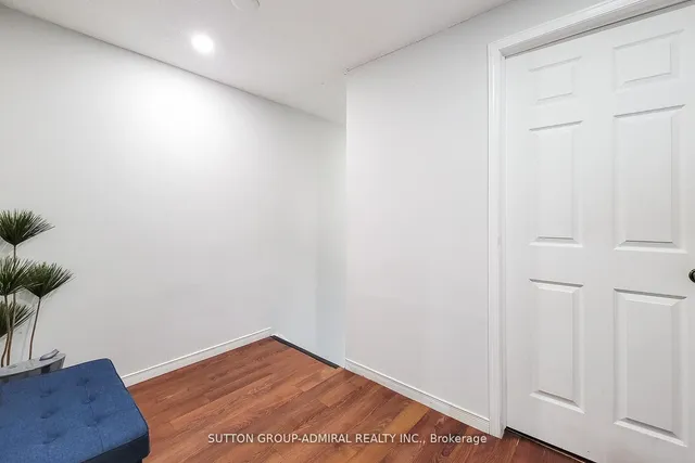 Additional image 22 of 2 Royalwood Crt Unit 52