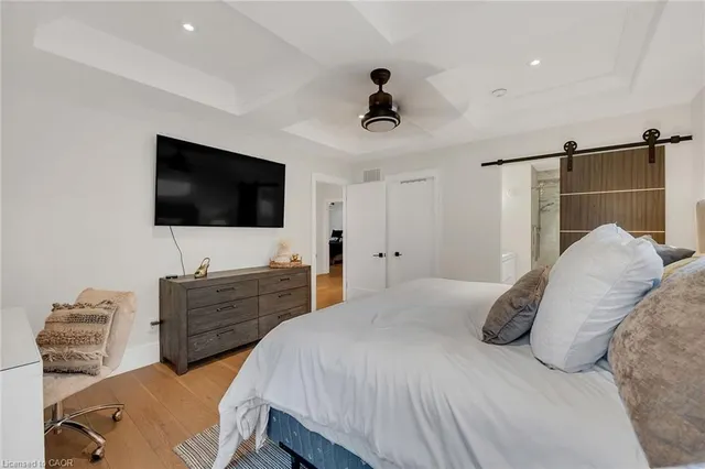 Additional image 18 of 515 Bridgman Ave