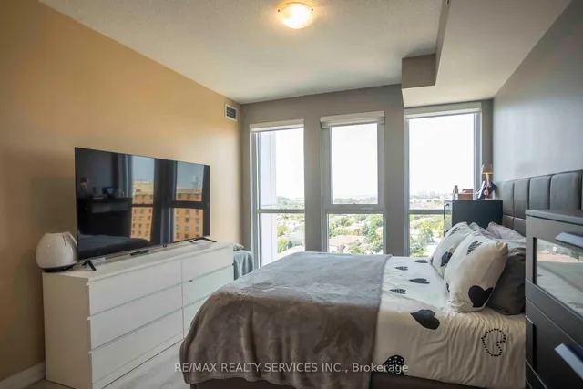 Additional image 20 of 35 Watergarden Dr Unit 918