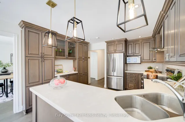 Additional image 18 of 423 Golden Oak Dr