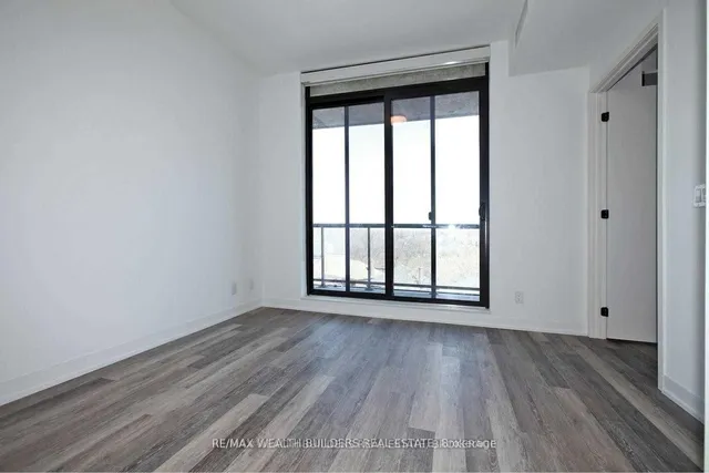 Additional image 19 of 2118 Bloor St Unit 511