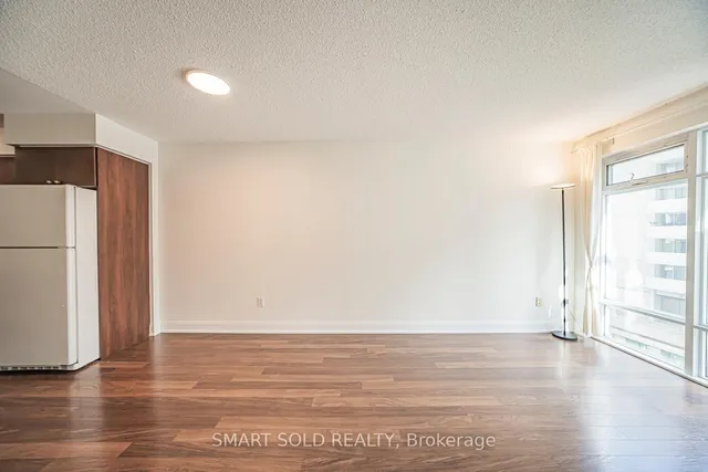 Additional image 35 of 2191 Yonge St Unit 901