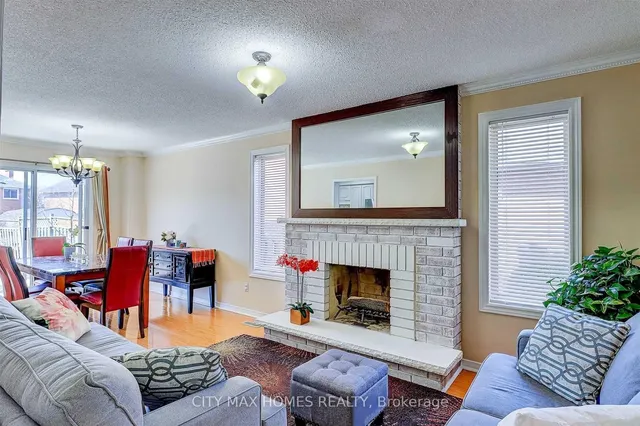 Additional image 5 of 4 Cranberry Cres