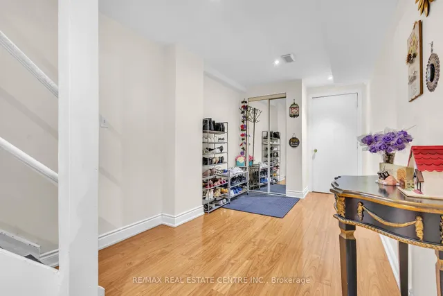 Additional image 33 of 30 El Camino Way