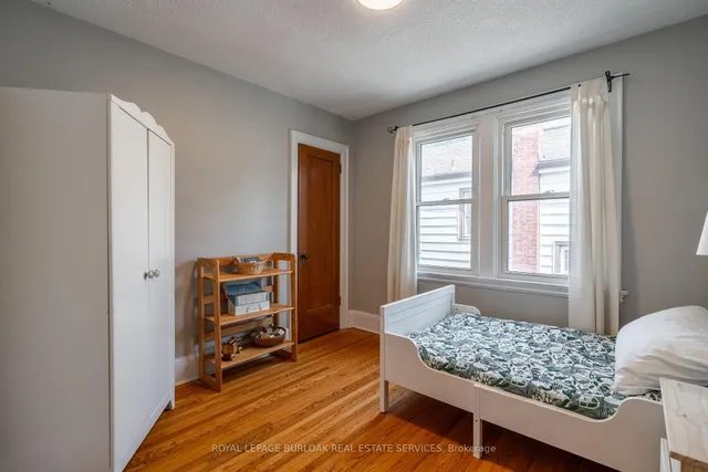 Additional image 21 of 26 Weir St