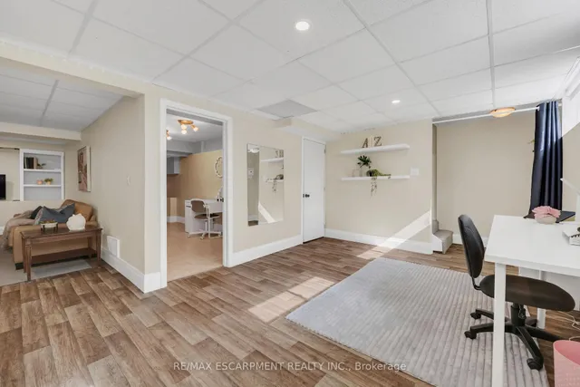 Additional image 33 of 142 McNeilly Rd