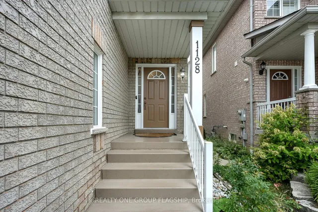 Additional image 4 of 1128 Knotty Pine Grve