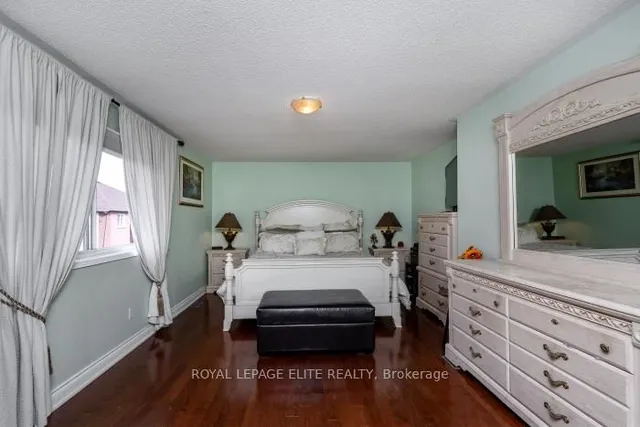 Additional image 13 of 17 Chestermere Cres