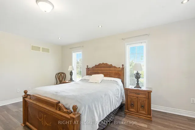 Additional image 2 of 1233 Lamont Cres