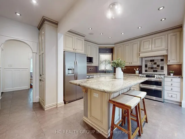 Additional image 16 of 124 Lawrence Ave