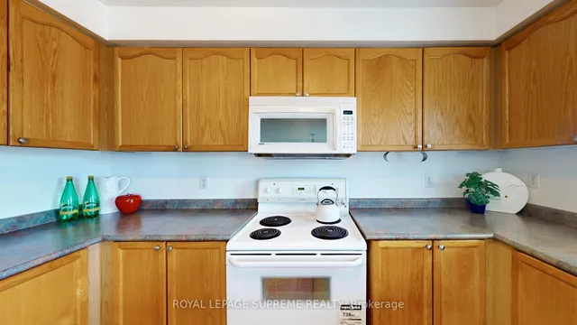 Additional image 20 of 32 Flatfield Terr