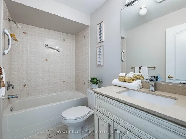 Additional image 17 of 128 Rocky Point Cres